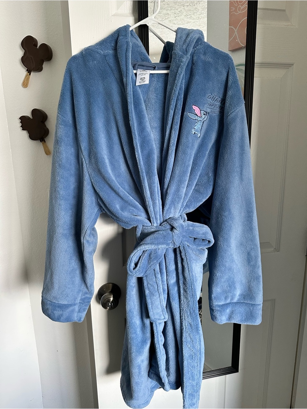 Disney Parks Stitch Plush Hooded Robe size XL